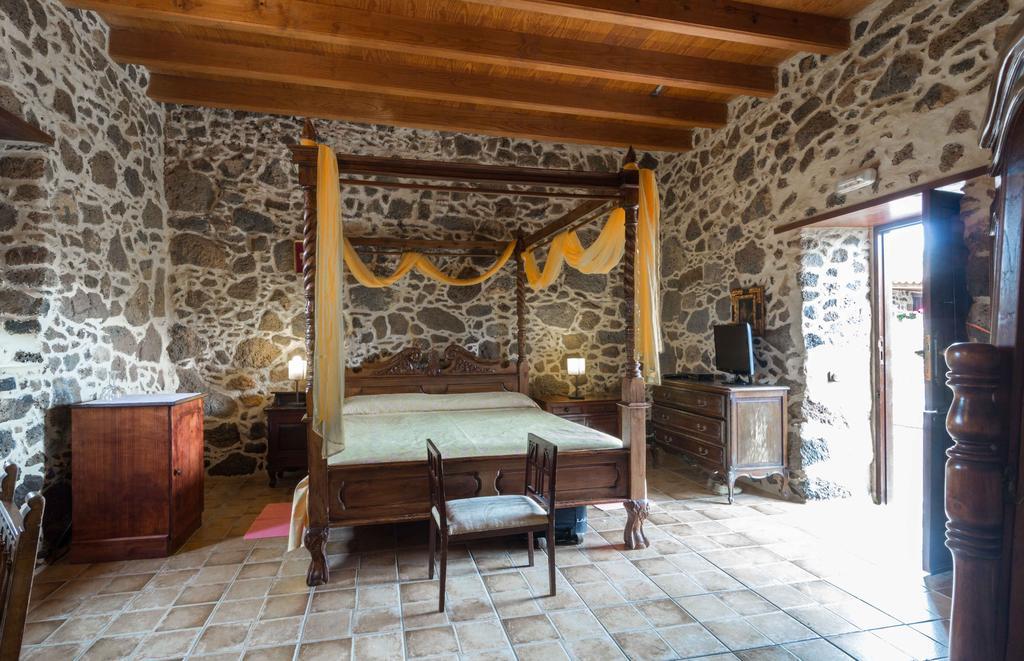 Hotel Rural Restaurante Mahoh Villaverde  Exterior foto